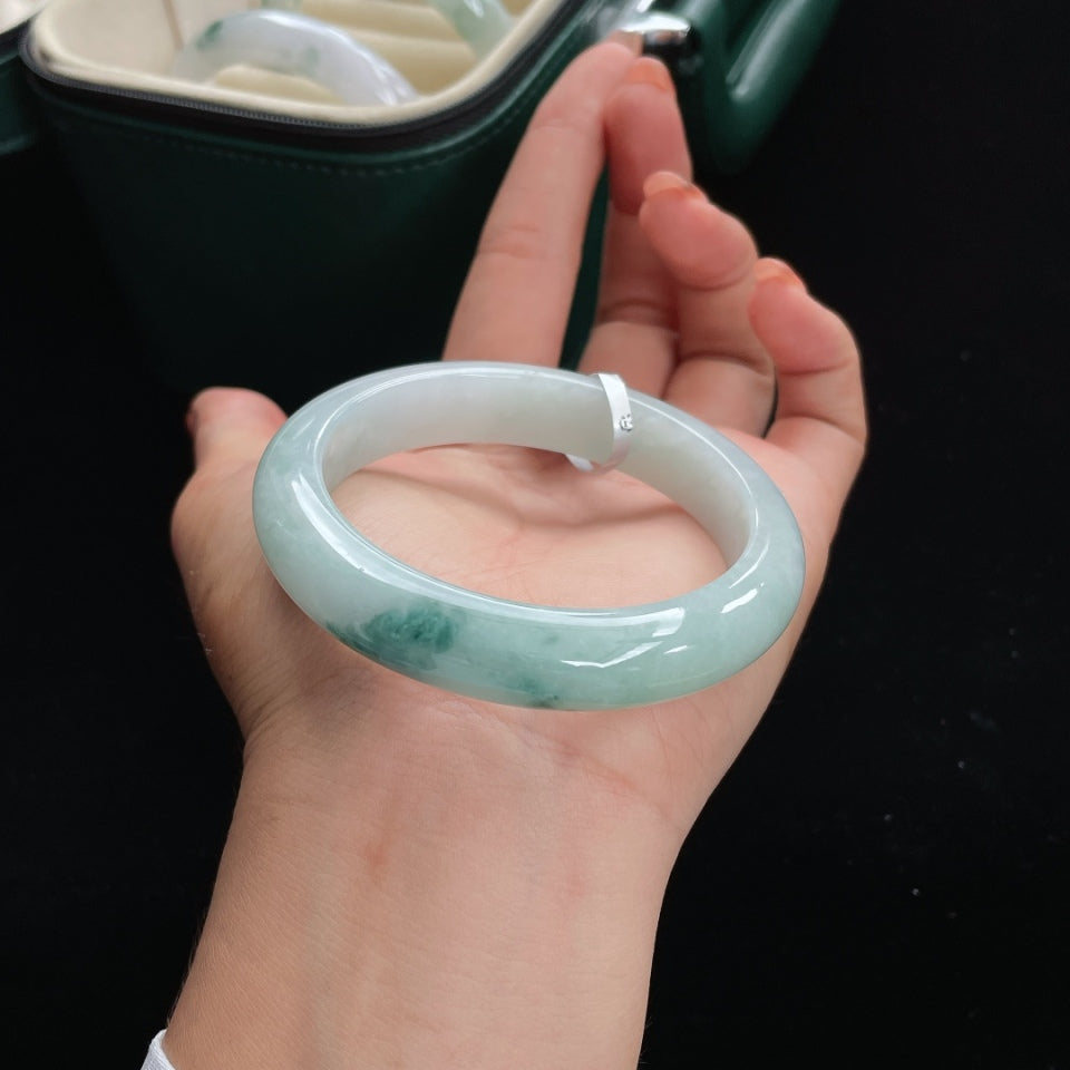 糯种飘蓝花正圈手镯翡翠手镯（55.8mm）（yc016630）