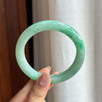 糯冰带色翡翠平安镯 60圈（yc436504）