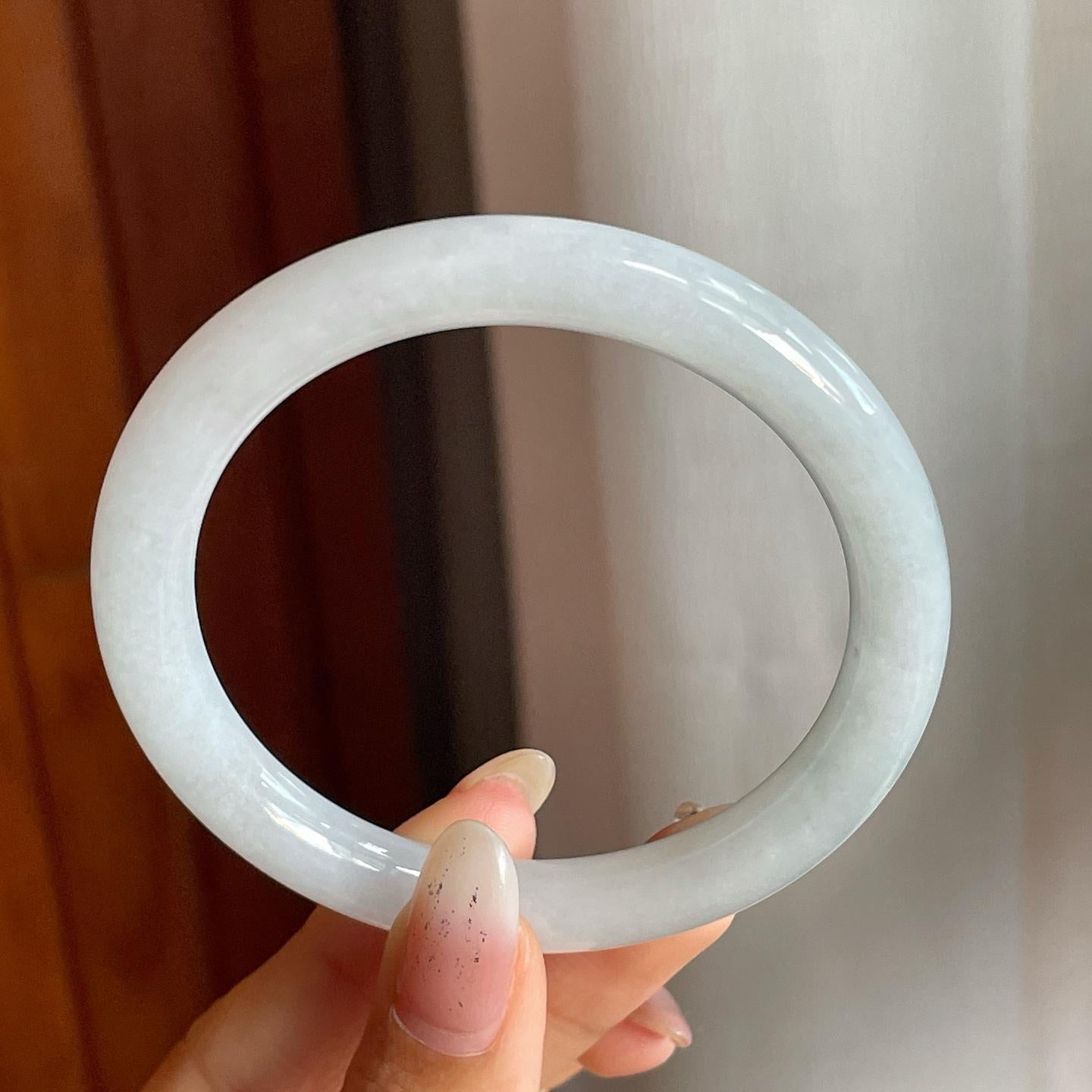 糯冰种无色翡翠圆条手镯（55mm）（yc220243）