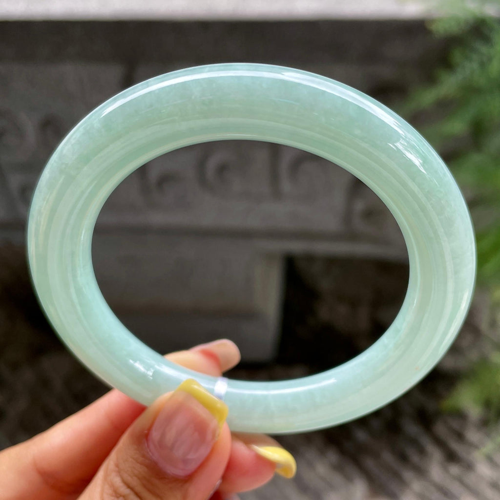 细糯种晴底圆条手镯56.6圈      天然缅甸A货翡翠（yc383138）