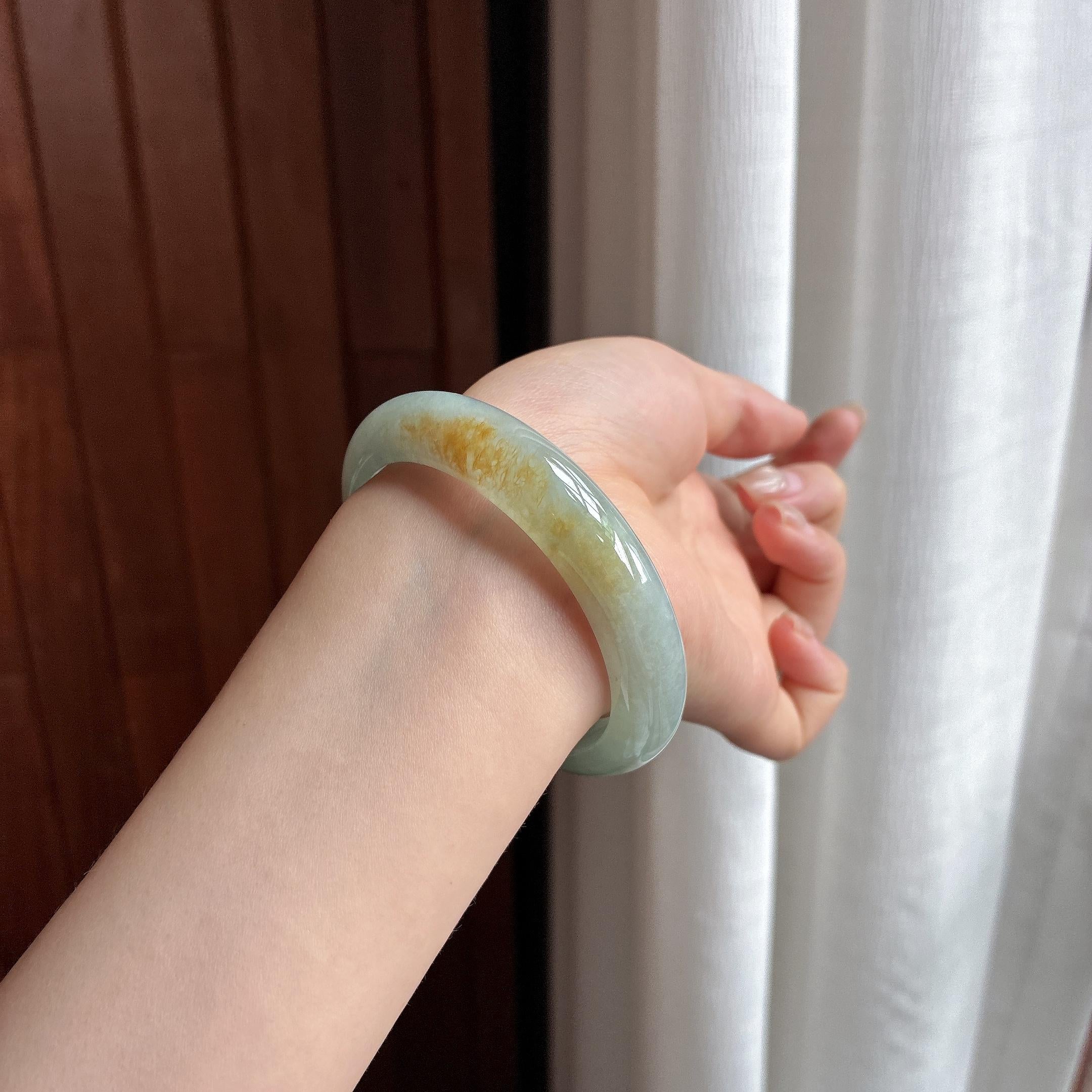细糯种晴底飘黄正圈平安镯 55圈 天然缅甸A货翡翠（yc482157）