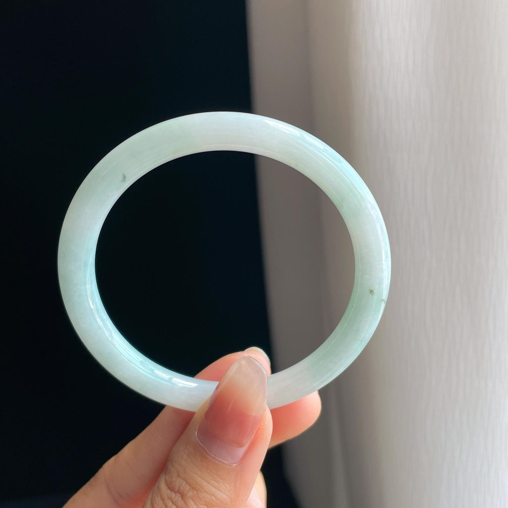 糯冰淡底色翡翠圆条手镯（55mm)（yc334656）