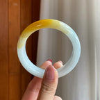 糯冰带黄翡翡翠平安镯（56.1mm）（yc302142）