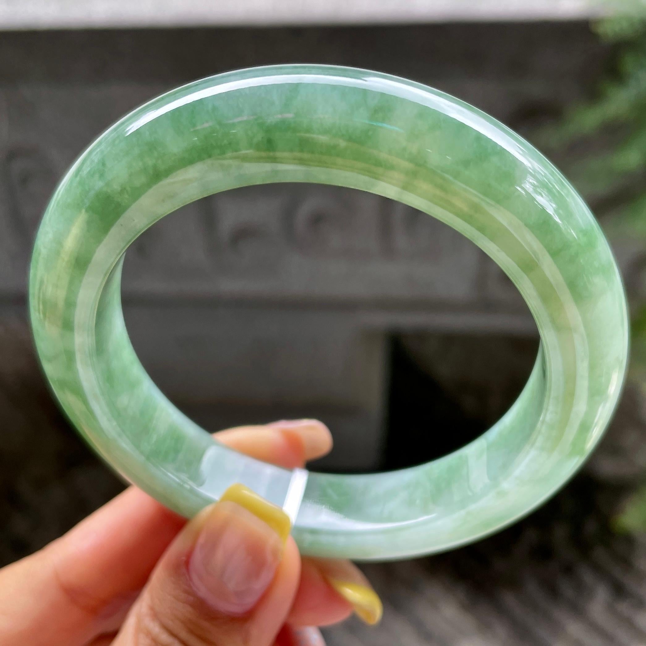 细糯种飘花正圈平安镯56.7圈      天然缅甸A货翡翠（yc383125）