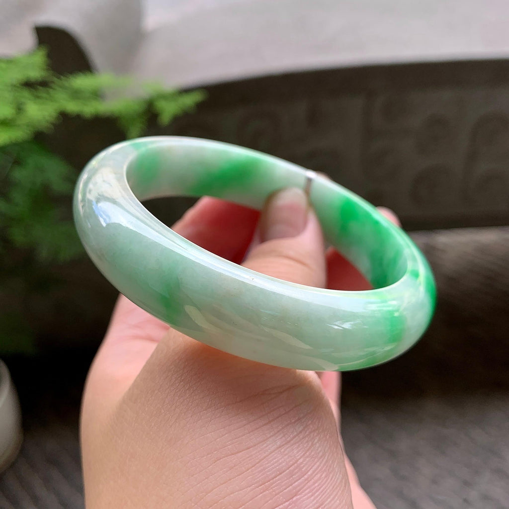 糯种飘阳绿平安镯（59.6mm）（yc202336）