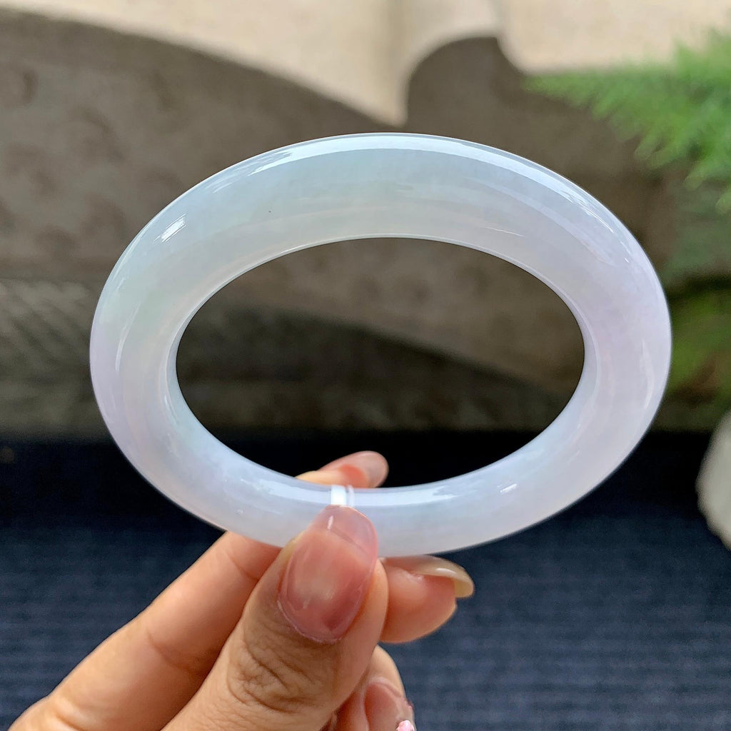 糯冰种淡春彩圆条手镯（53.4mm）（yc281536）