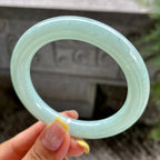 细糯种晴底圆条手镯56.6圈      天然缅甸A货翡翠（yc383138）