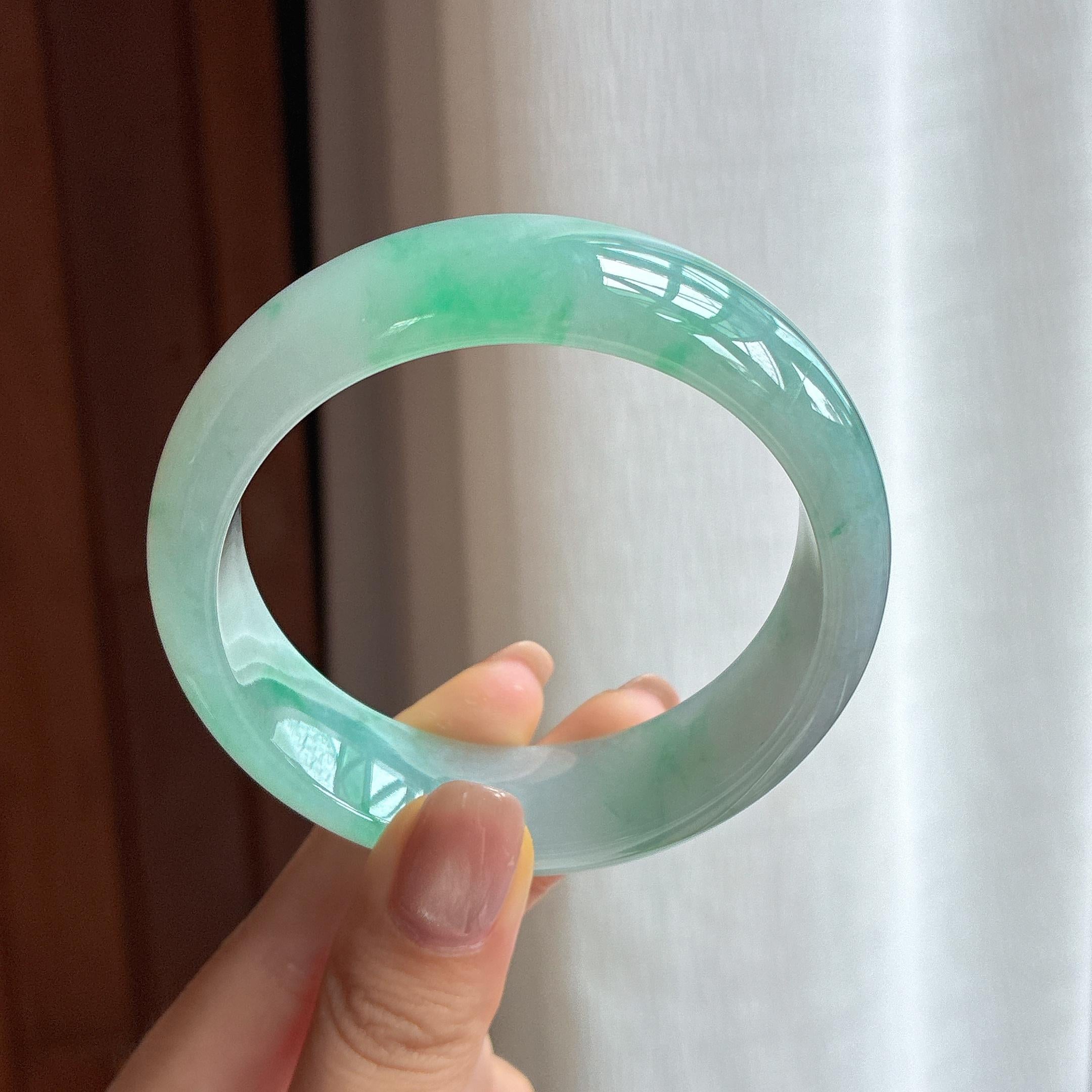 糯冰飘绿花宽版翡翠平安镯57圈天然缅甸A货翡翠（yc439620）