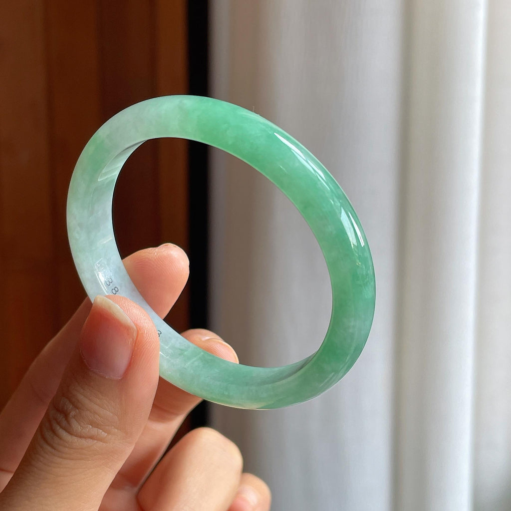 糯冰果绿翡翠贵妃镯（53.5mm）（yc345458）