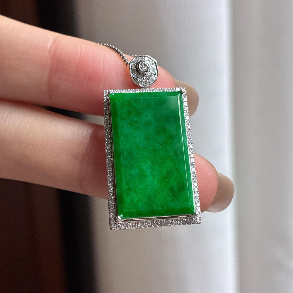 Mặt bài vô sự mãn lục nhu băng đính vàng 18k Ngọc phỉ thúy tự nhiên loại A Myanmar (yc450419)
