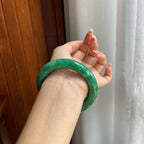 细糯种满绿翡翠圆条手镯（55mm）