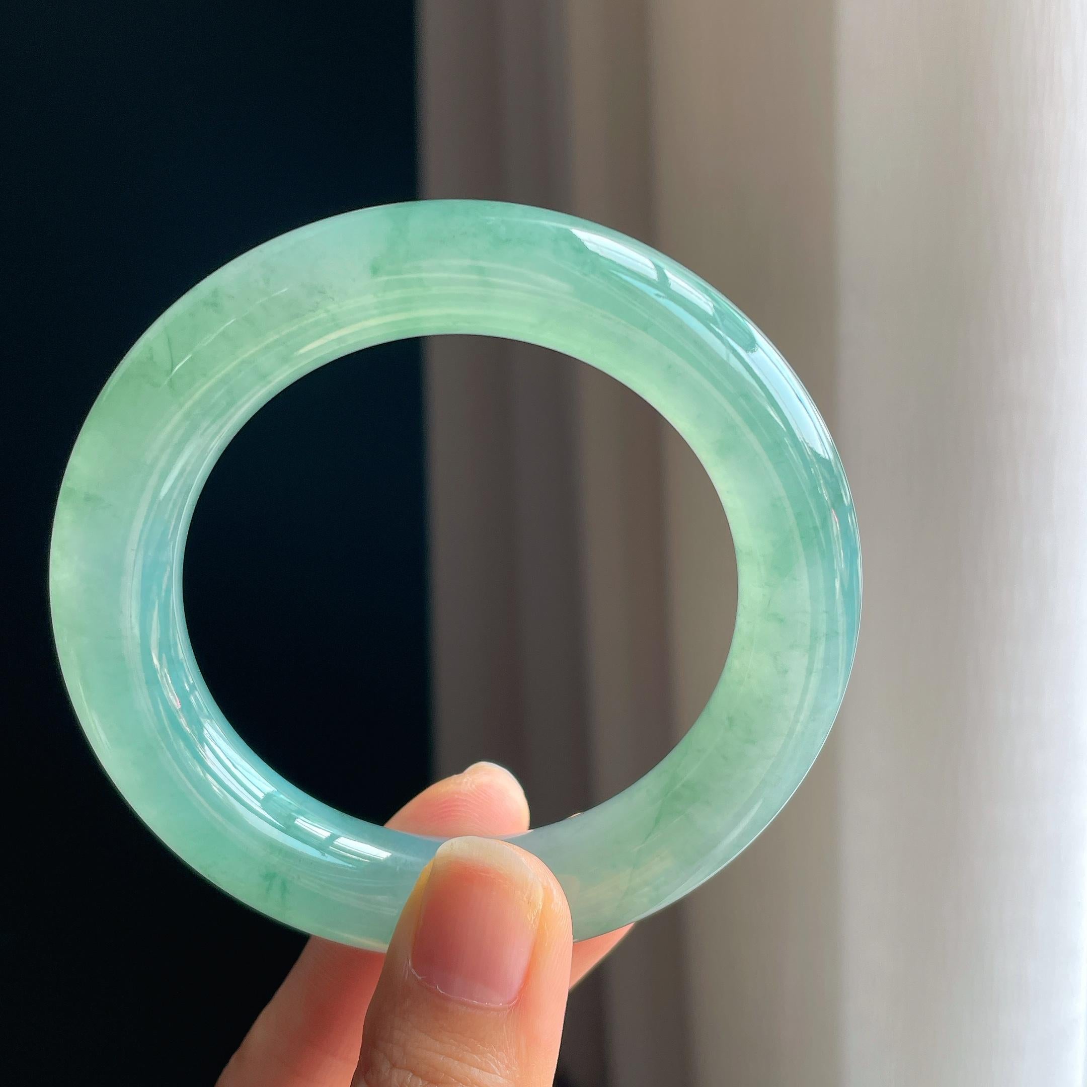 冰种晴底翡翠圆条手镯（56.2mm)（yc346236）