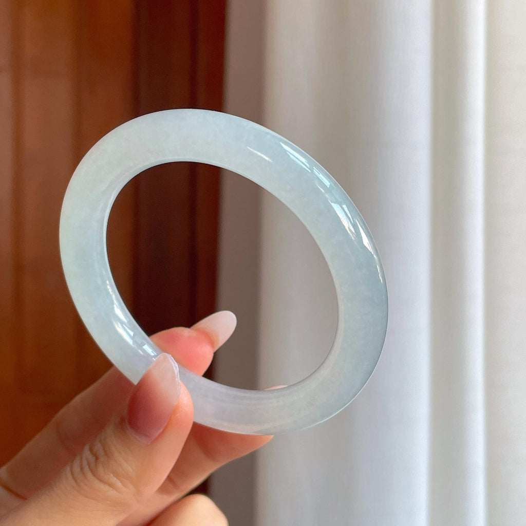 冰种淡底色翡翠圆条手镯（56.5mm）（yc310275）