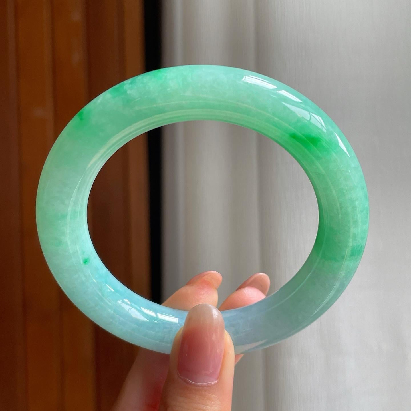 冰种带色翡翠圆条手镯（56.3mm)（yc345457）
