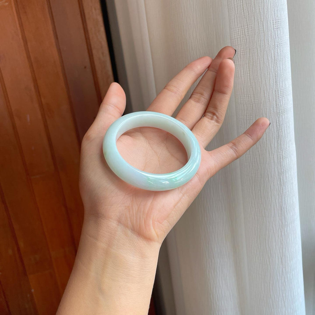 糯冰淡底色翡翠平安镯（52.5mm）（yc279299）