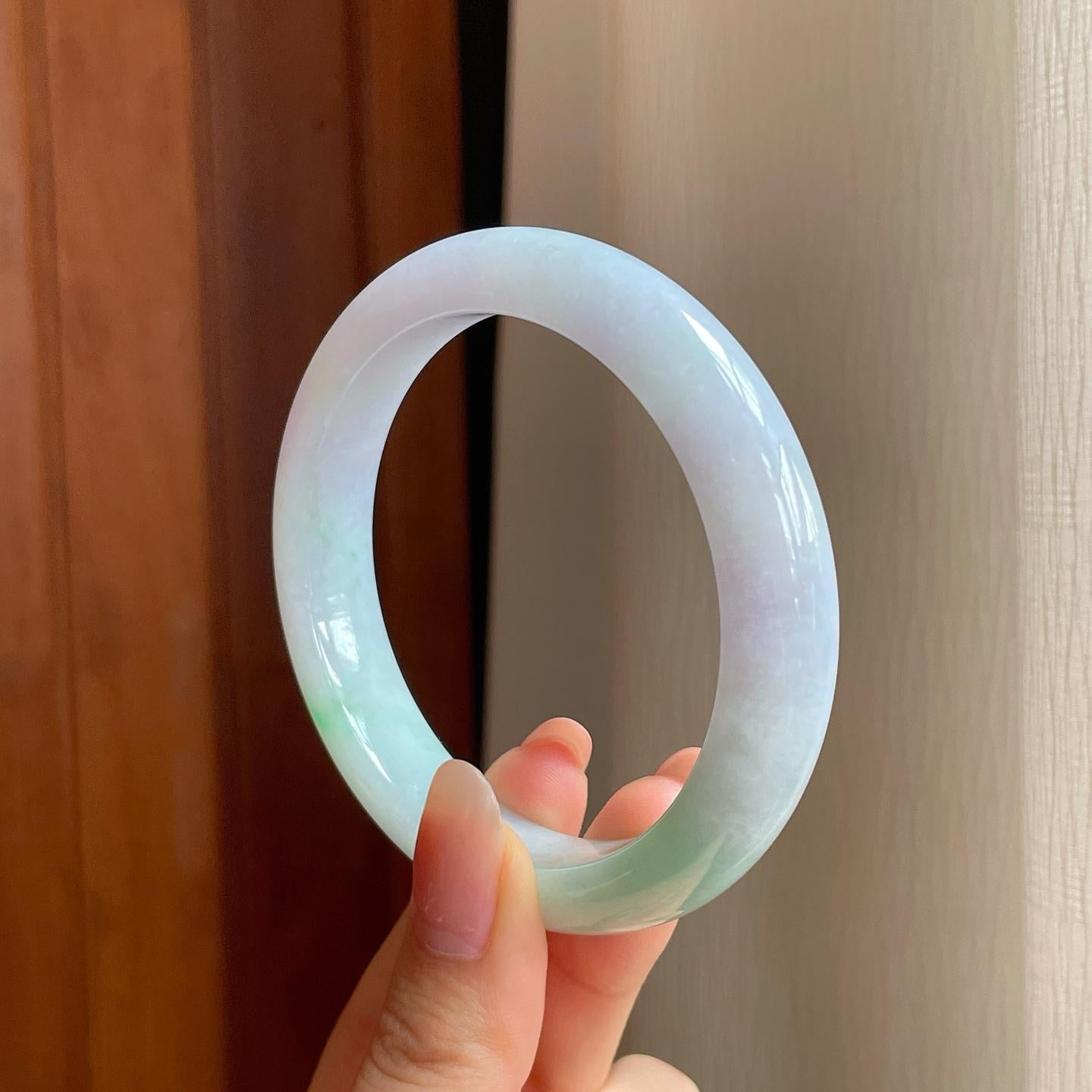 糯冰带色翡翠平安镯（58.6mm)（yc345533）