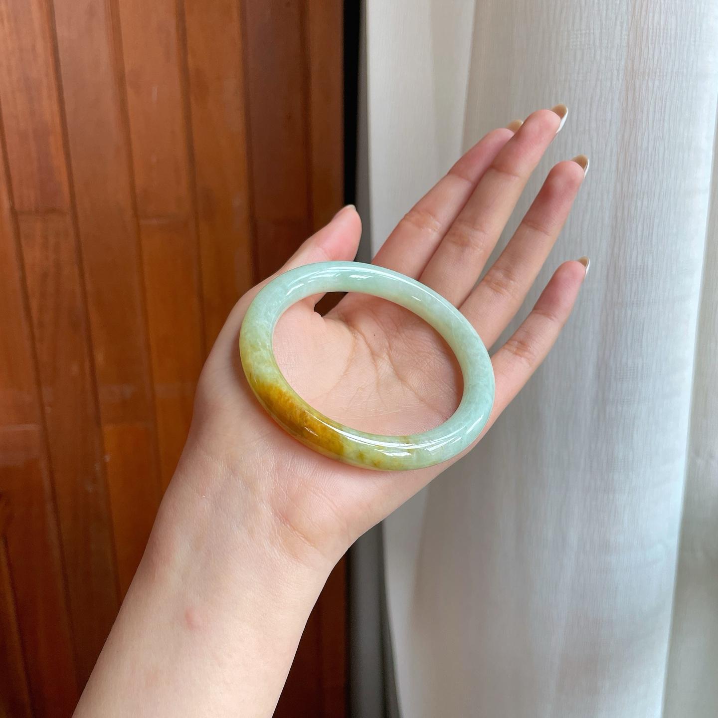 糯冰黄翡圆条翡翠手镯（57mm）（yc375385）