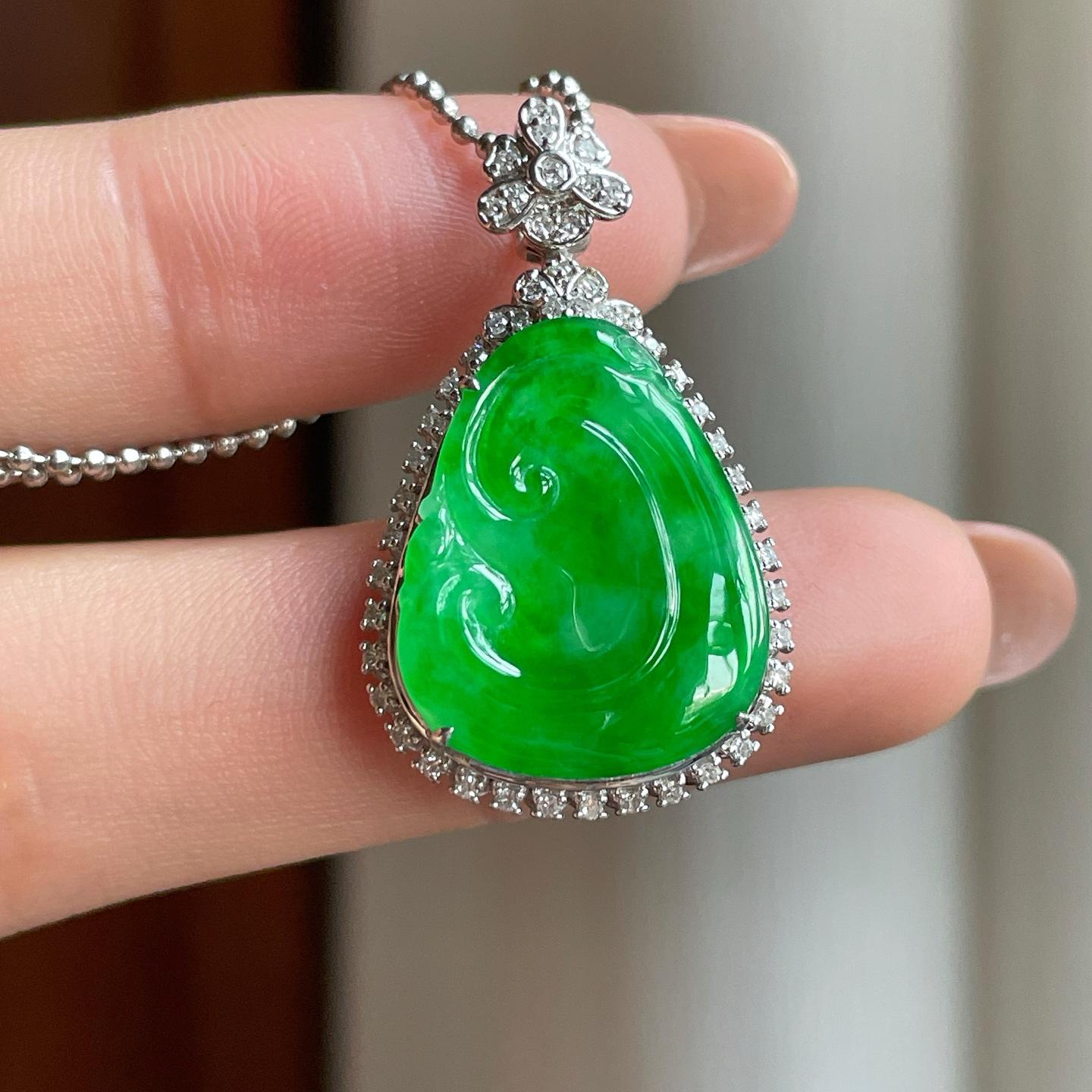 18k金钻镶糯冰满绿翡翠如意（yc349422）