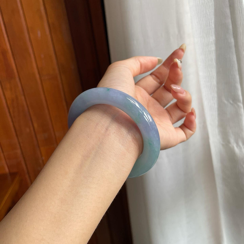 糯冰种春彩紫罗兰翡翠圆条手镯（54mm）（yc221885）