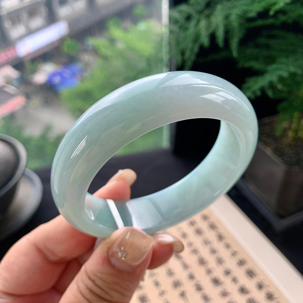 细糯种淡晴底宽版轮胎手镯 54圈口 天然缅甸A货翡翠（yc477620）