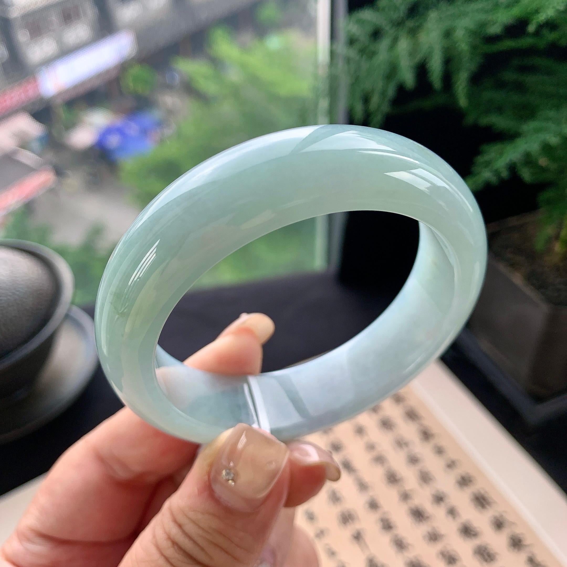 细糯种淡晴底宽版轮胎手镯 54圈口 天然缅甸A货翡翠（yc477620）