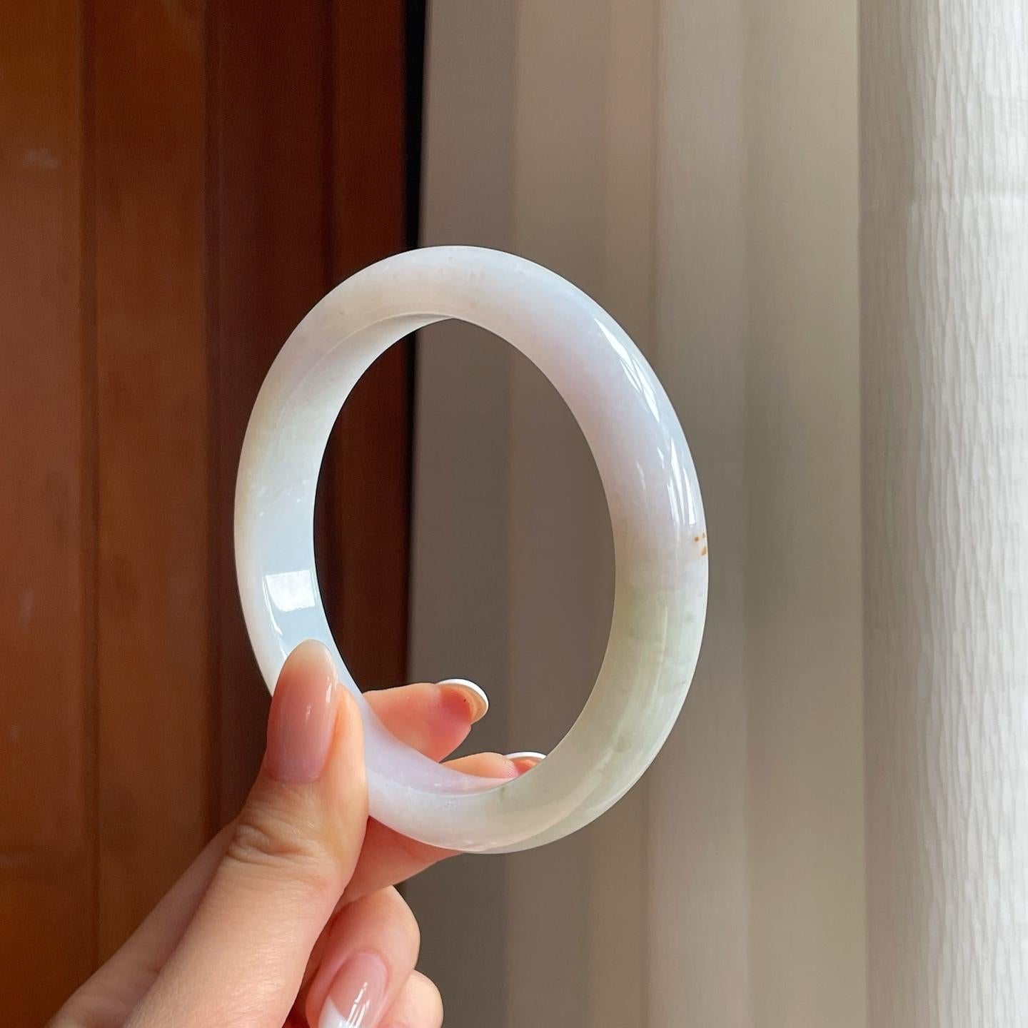 糯冰淡底色翡翠平安镯（65.7mm)（yc378045）