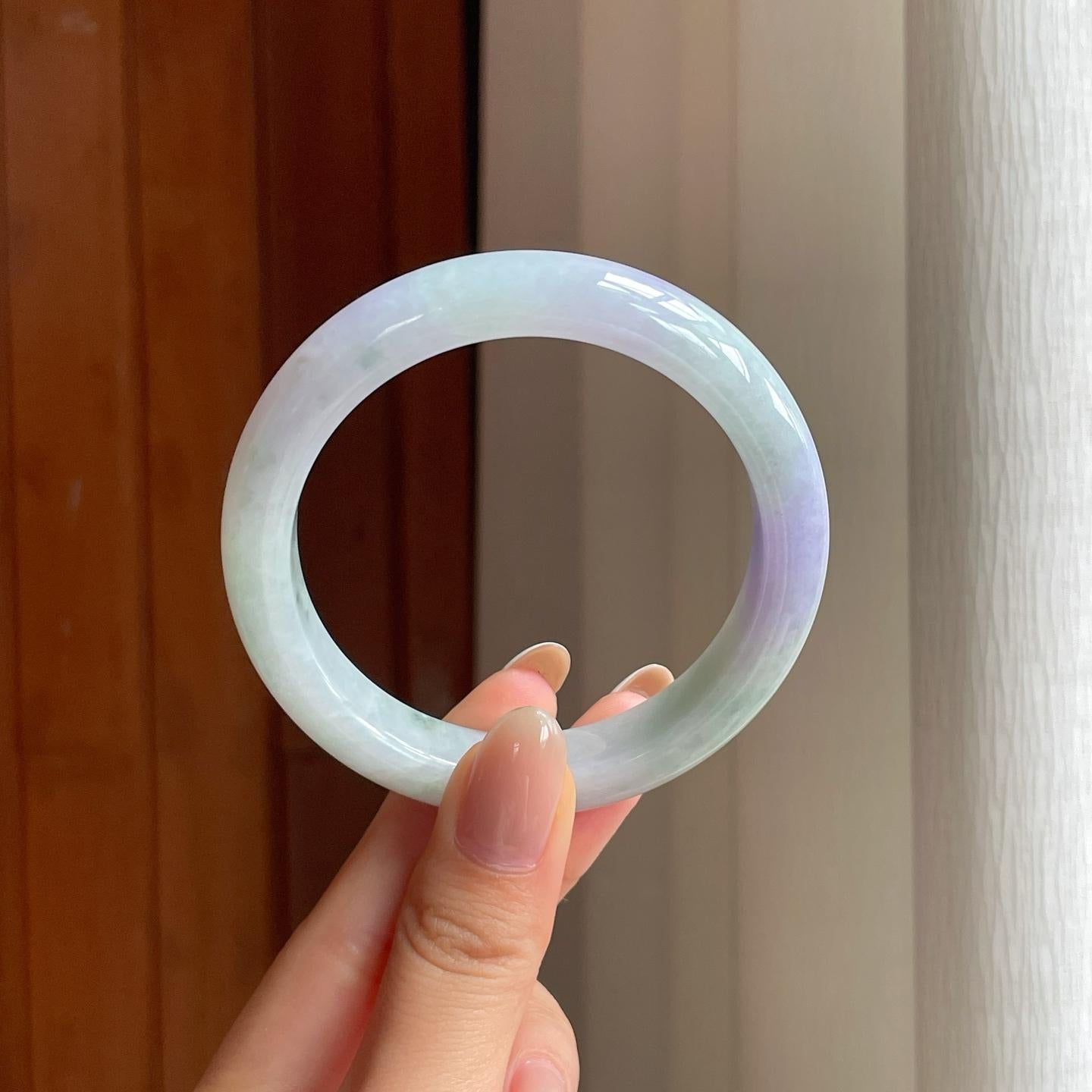 糯冰春带彩翡翠平安镯（55.8mm)（yc381206）