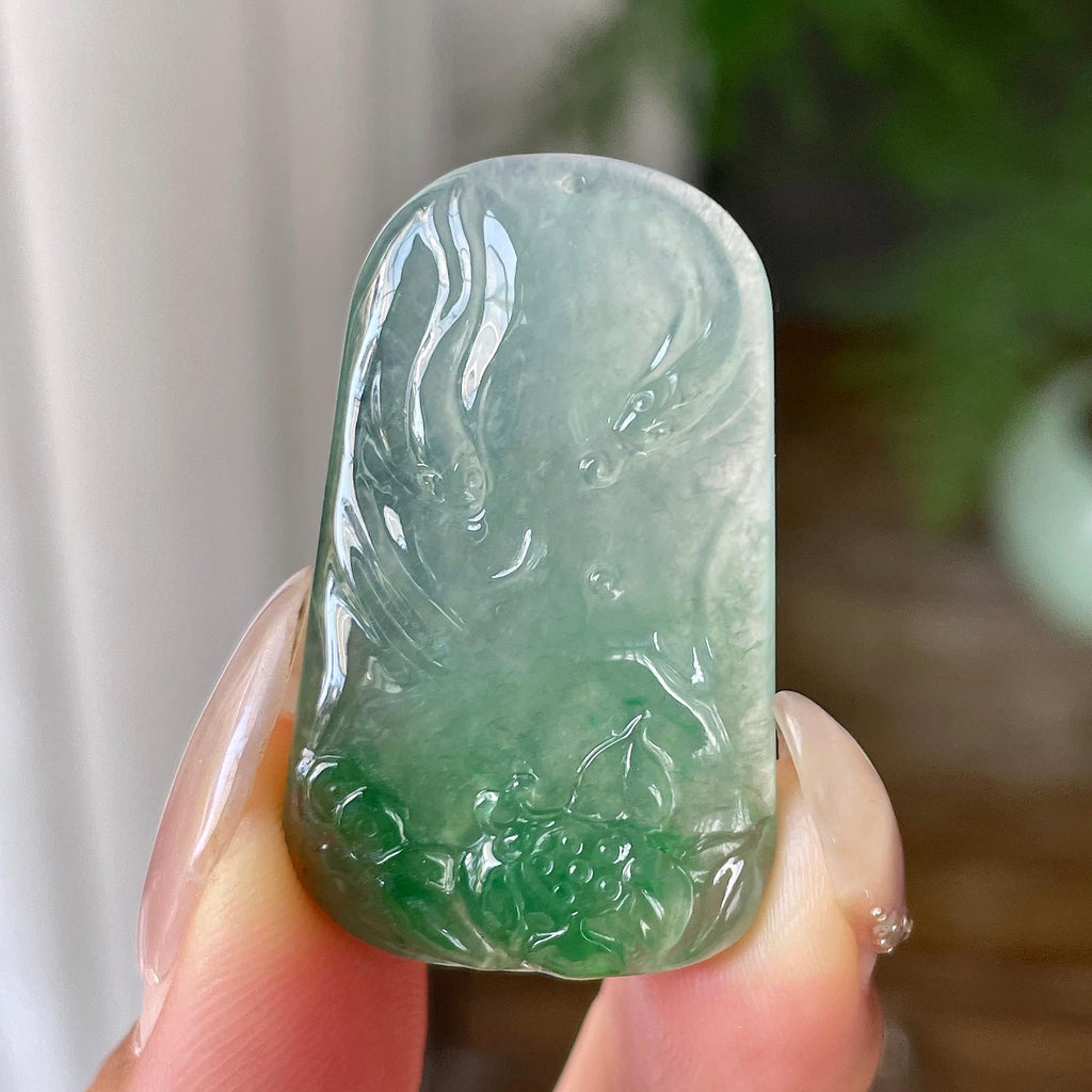 冰种飘绿花年年有余牌子吊坠    天然缅甸A货翡翠（yc355315）