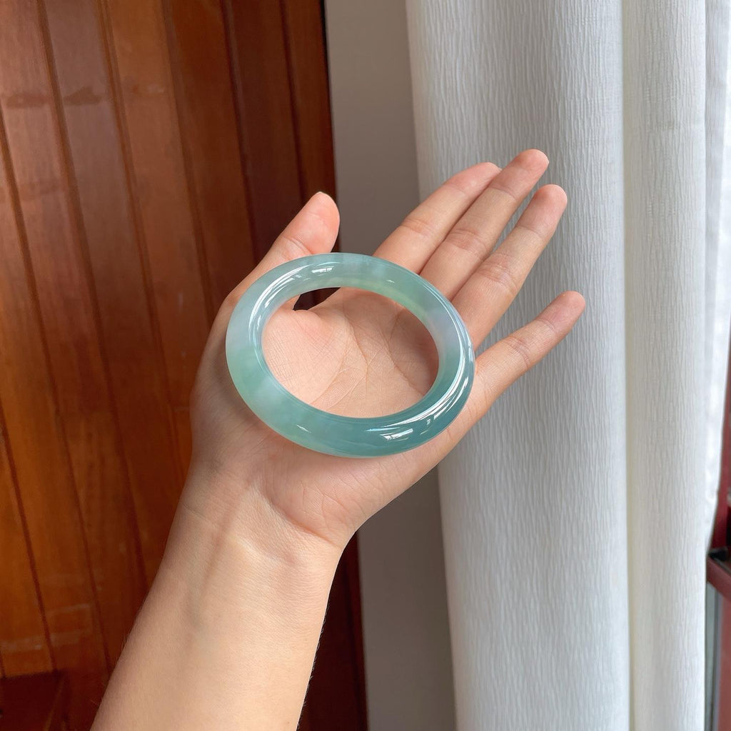 冰种蓝晴翡翠圆条手镯（58mm)（yc381141）