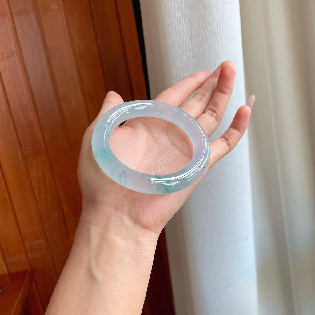 冰玻种飘花翡翠圆条手镯（58.5mm）（yc310949）