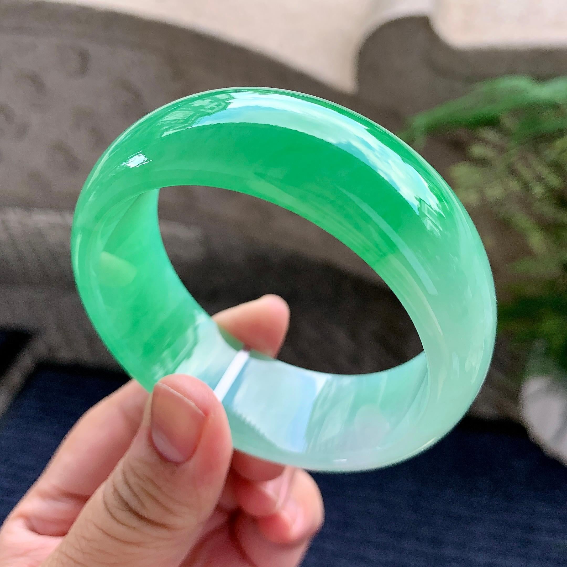 细糯种翠绿宽版轮胎手镯（58.2mm）（yc226147）