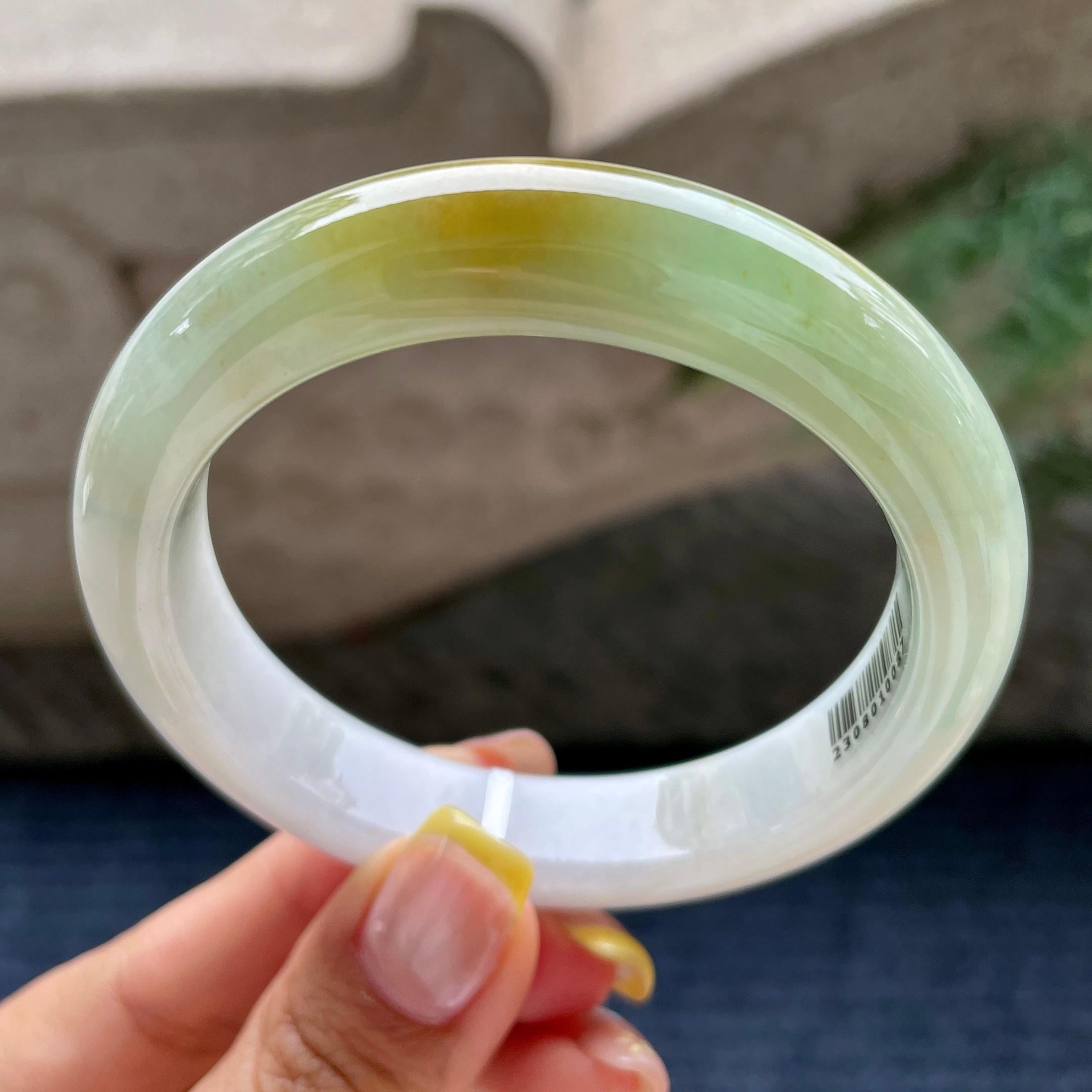 细糯种飘黄翡正圈平安镯57.1圈       天然缅甸A货翡翠（yc376054）