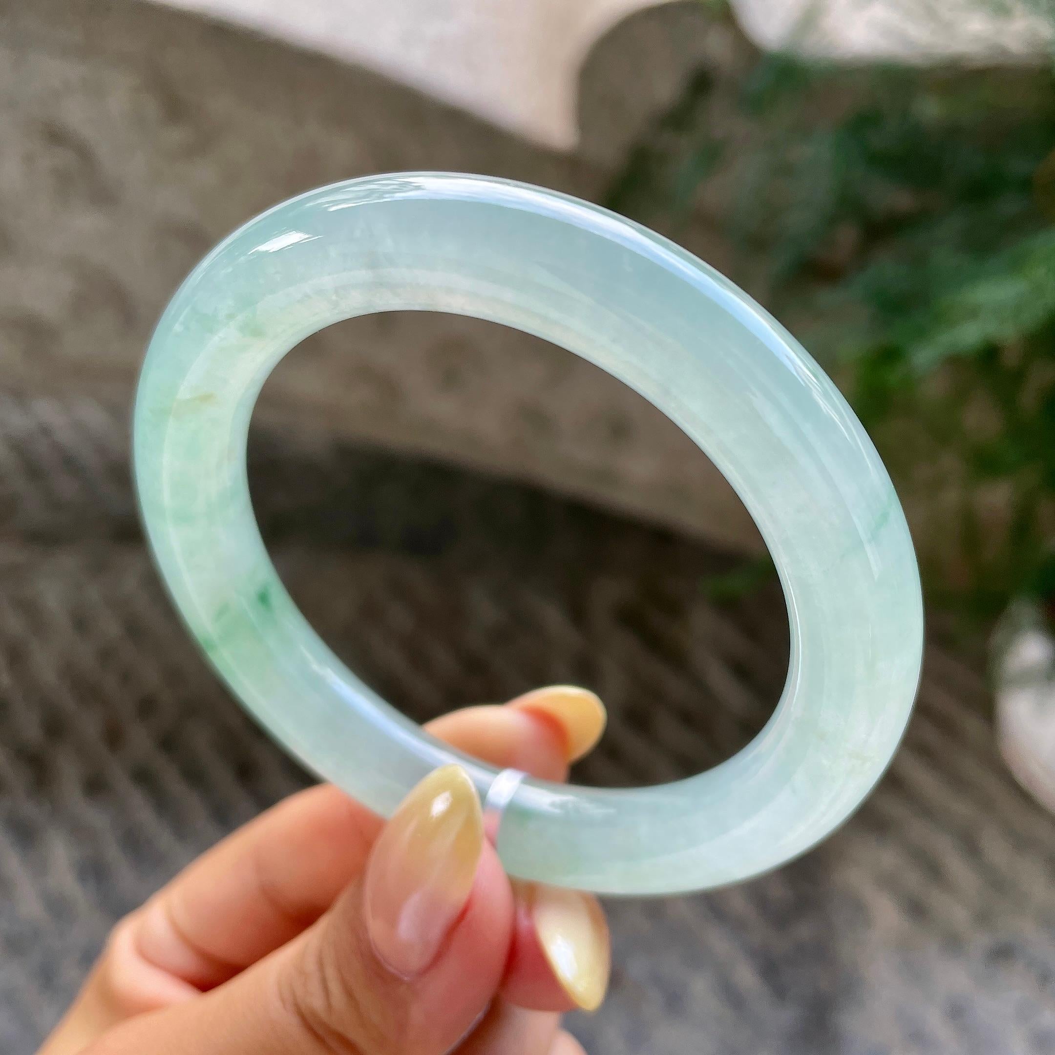 糯冰种晴水飘花圆条手镯54.4圈         天然缅甸A货翡翠（yc454775）