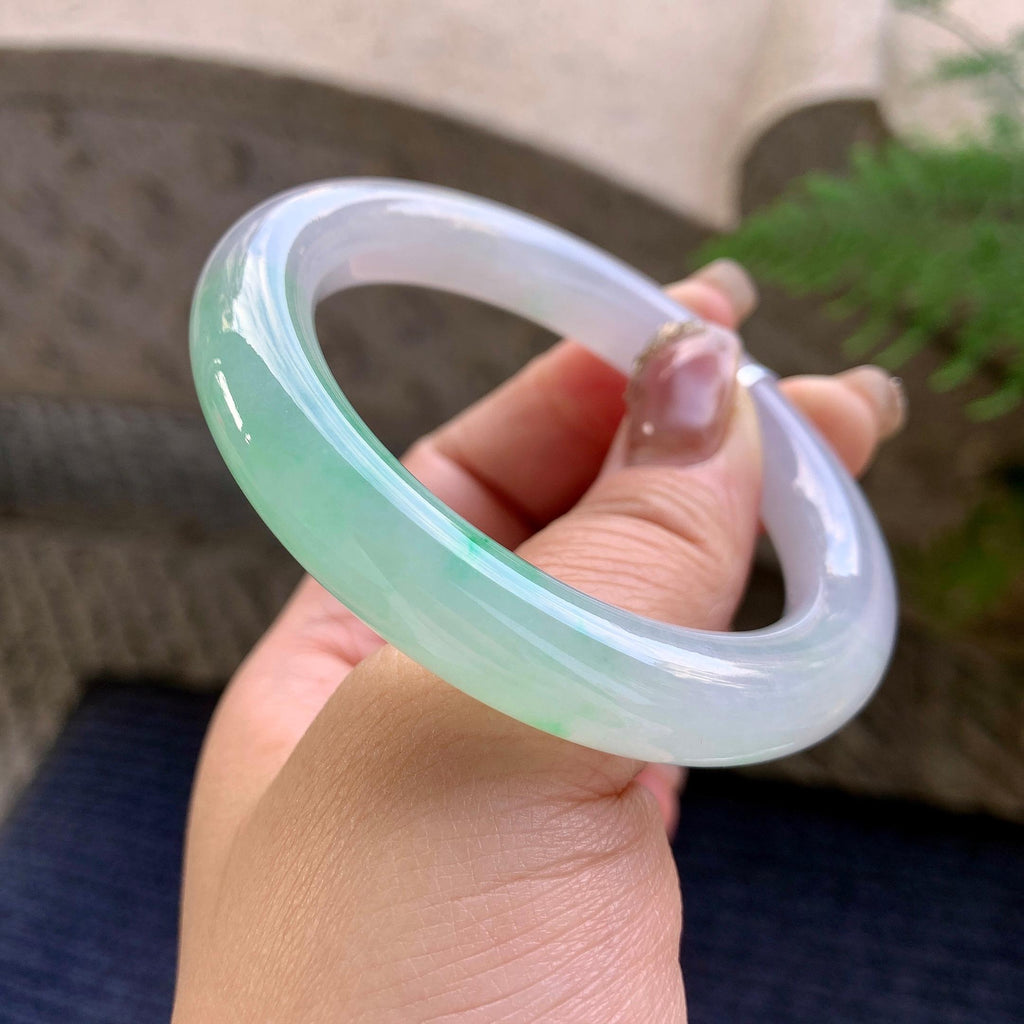 糯冰种飘绿圆条手镯（53.8mm）（yc290110）