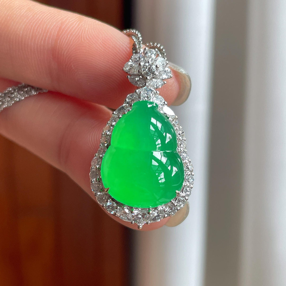 18K金镶冰种果绿葫芦挂件（yc750210）