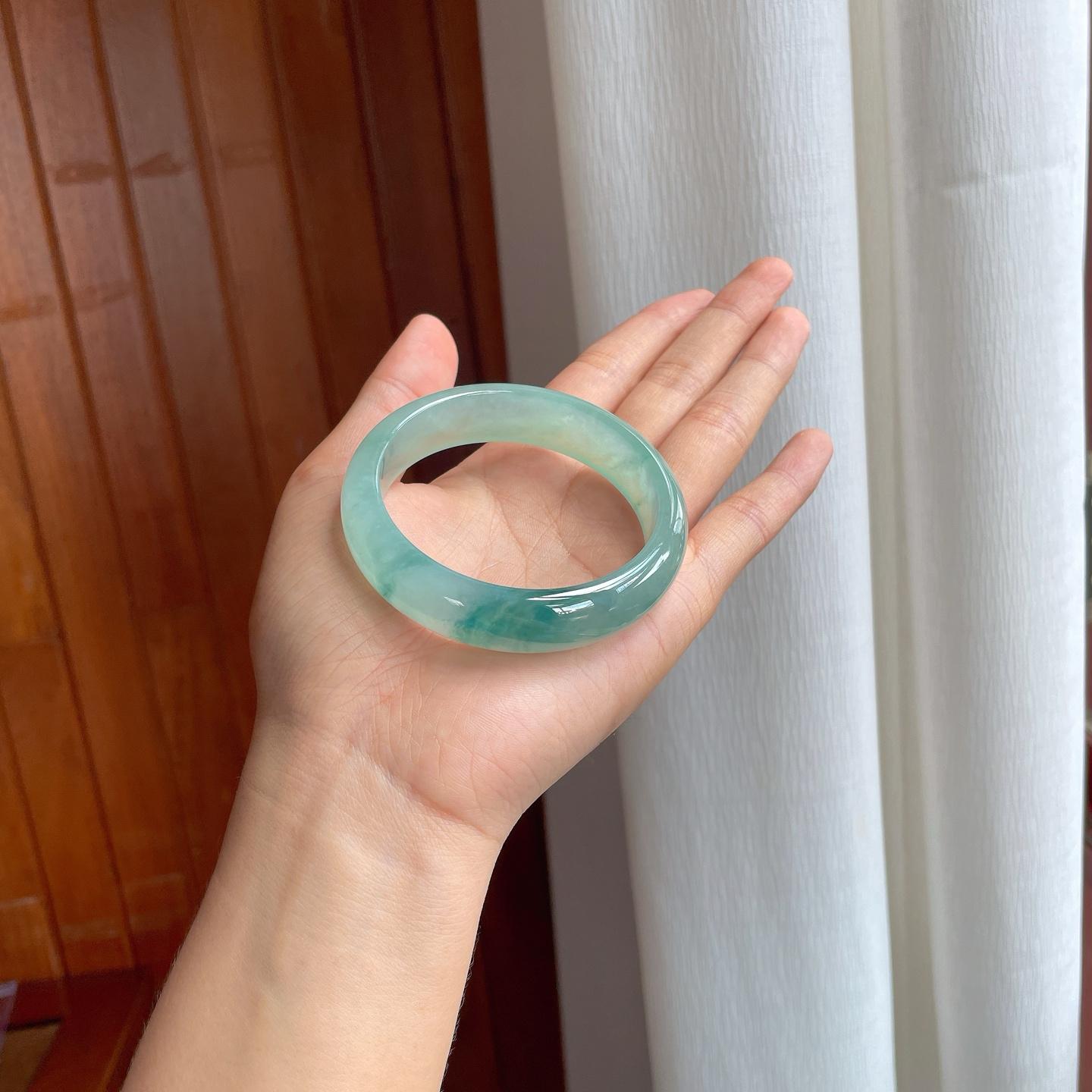 冰种飘花宽版翡翠平安镯（58mm)（yc382346）