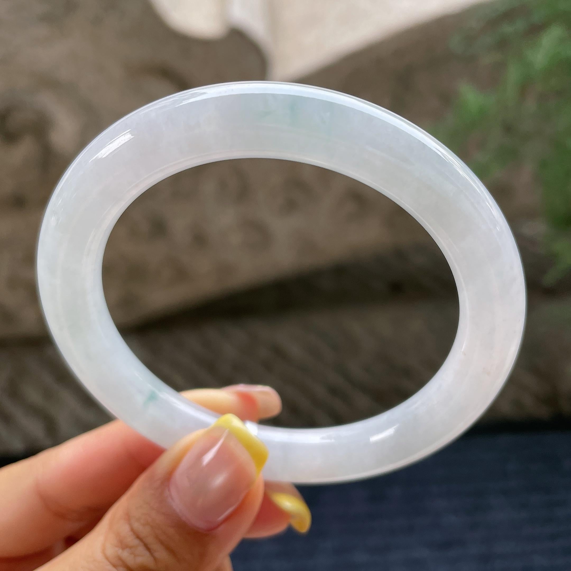 小细条     细糯种飘花圆条手镯57.1圈          天然缅甸A货翡翠（yc381946）