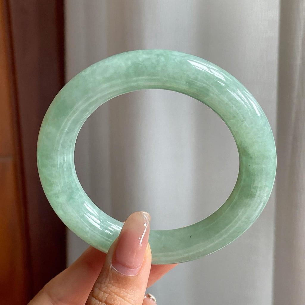 糯冰种晴底翡翠胖圆条手镯（54mm）（yc194786）