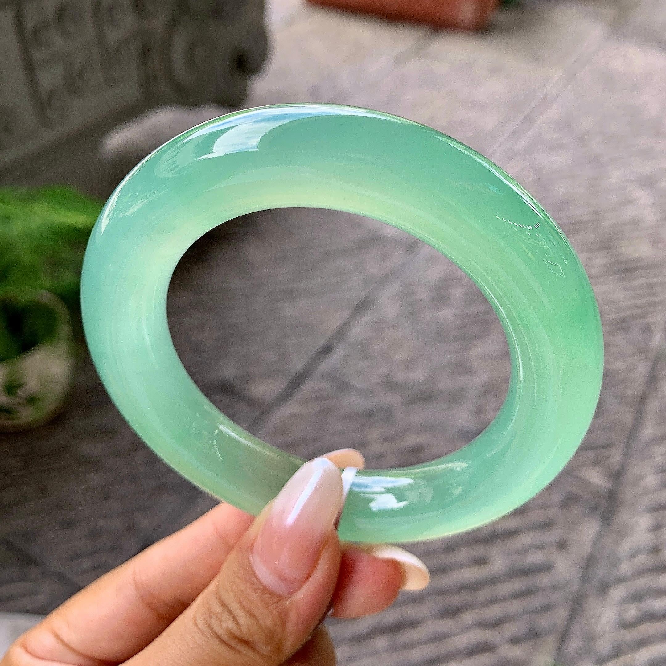 糯冰种晴水圆条手镯（56.8mm）（yc203708）
