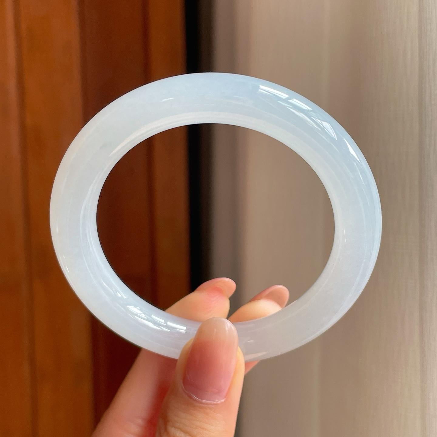 冰种白月光翡翠圆条手镯（53.6mm)（yc348910）