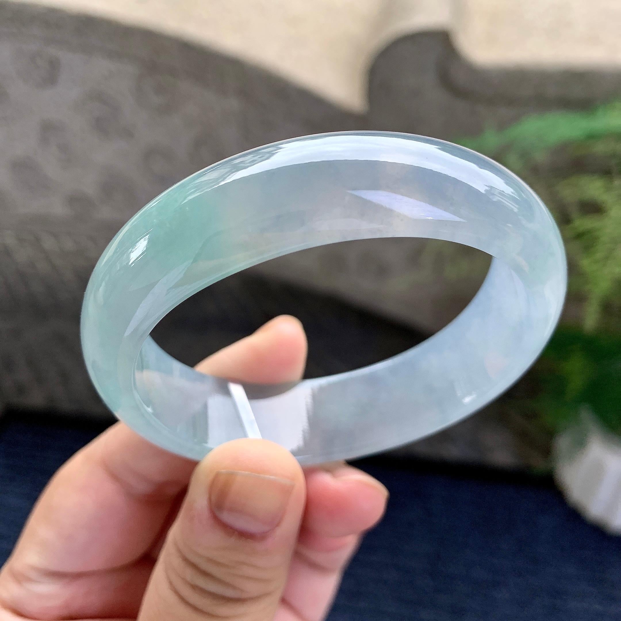 糯冰种蓝底宽版贵妃手镯（56mm）（yc228509）