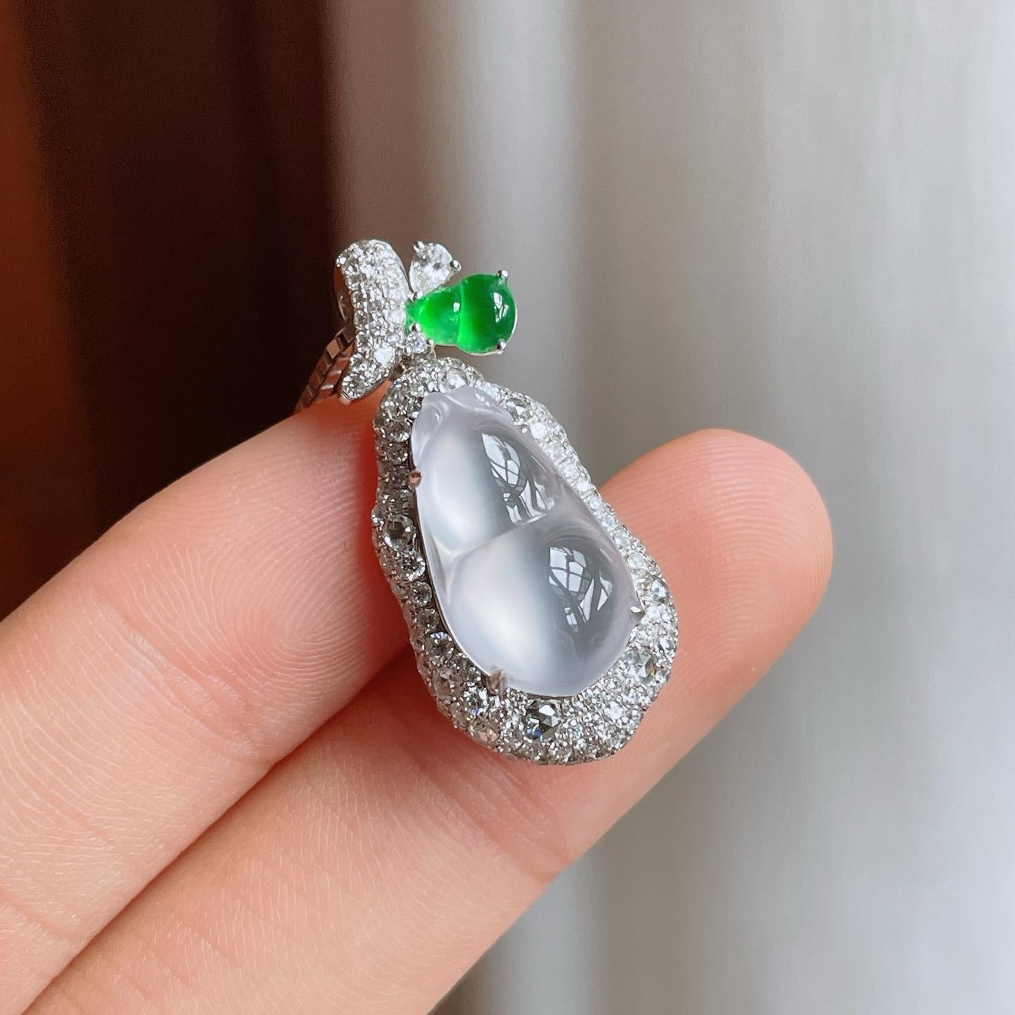 18k真金真钻镶玻璃种无色翡翠葫芦（yc247661）