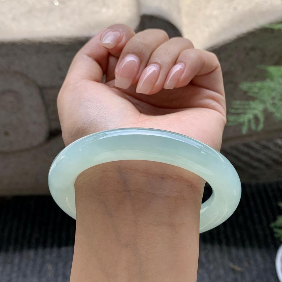 糯冰种晴水翡翠圆条手镯（60.7mm）（TF06250001）