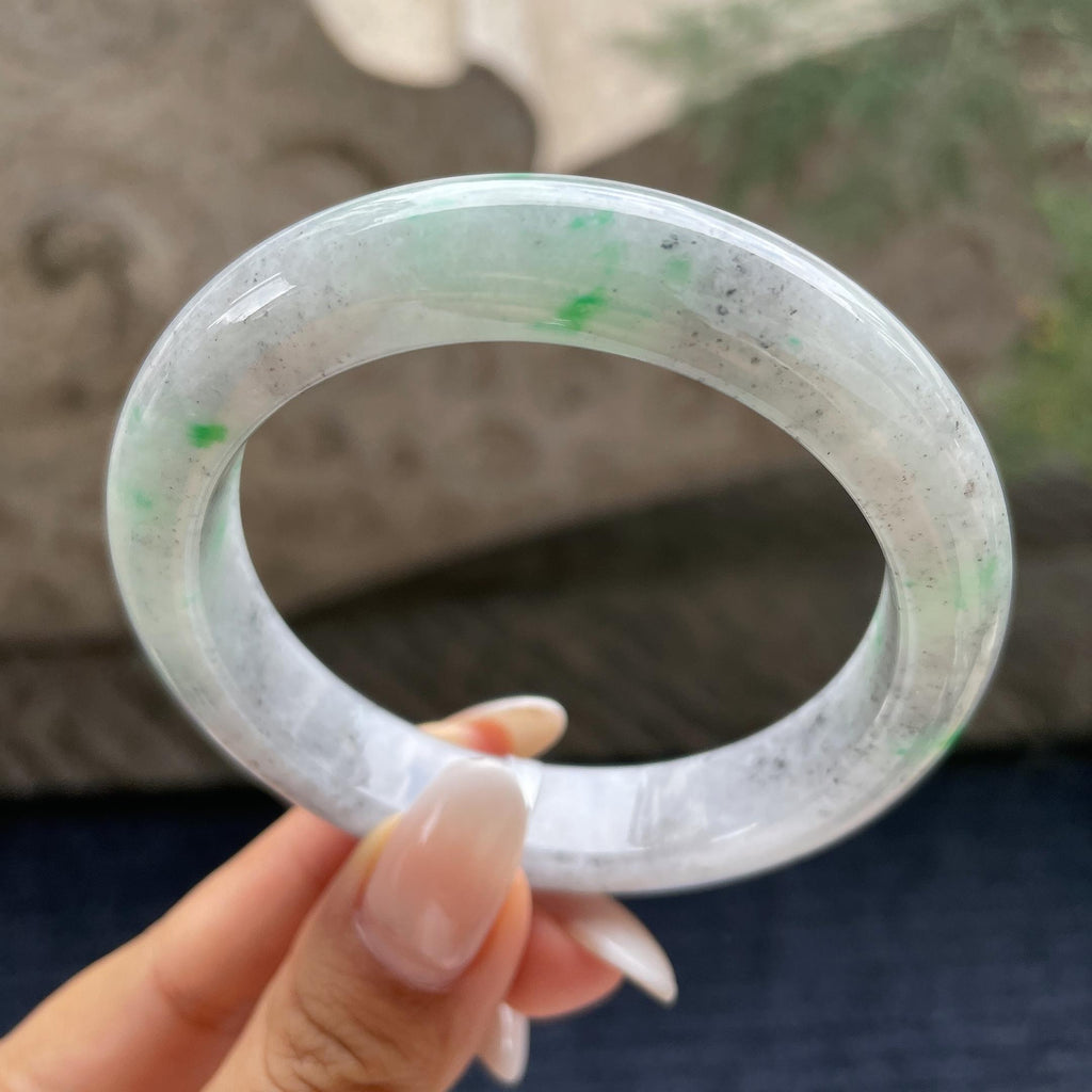 细糯种乌鸡飘绿花正圈平安镯57.3圈       天然缅甸A货翡翠（yc421273）