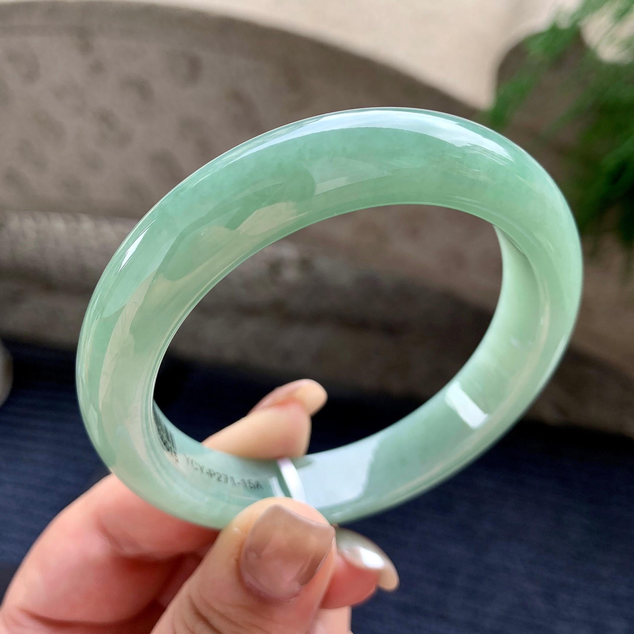 细糯种蓝水正圈平安镯58圈   天然缅甸A货翡翠（yc433683）