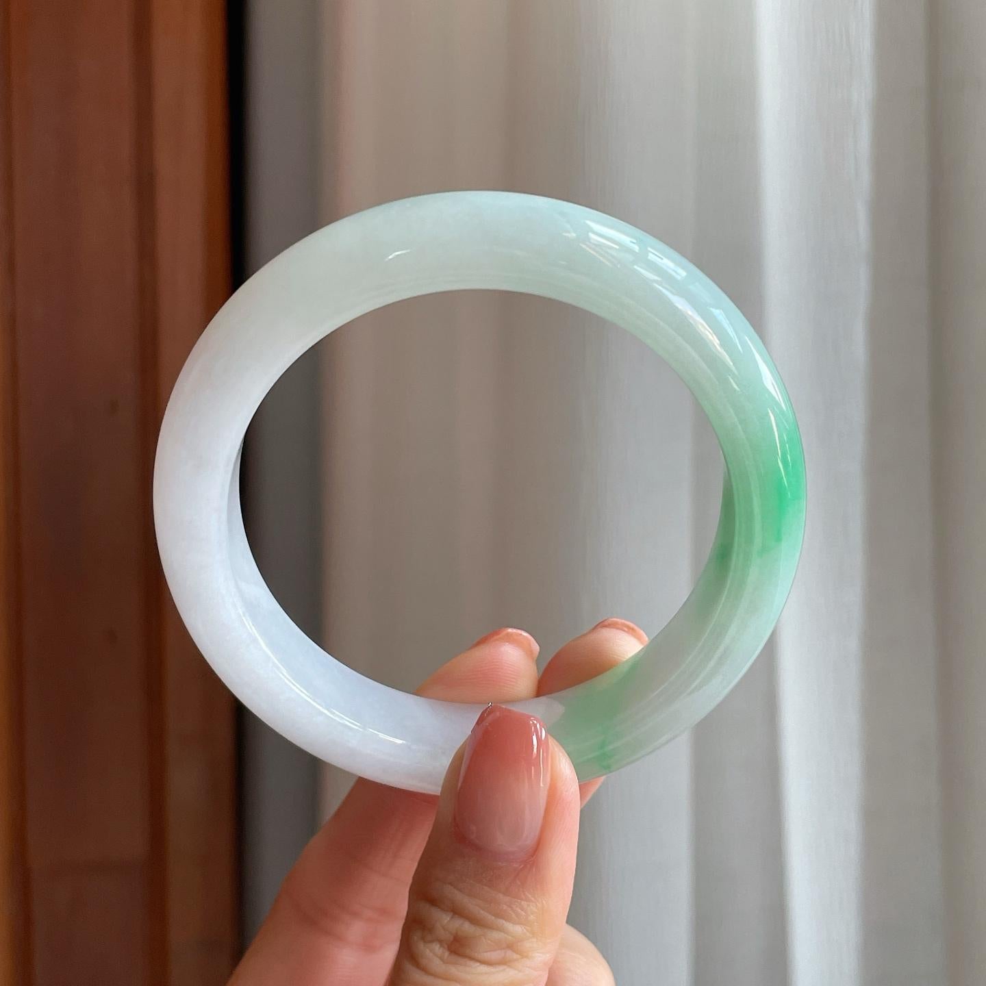 糯冰白底青翡翠平安镯（57mm）（yc310361）