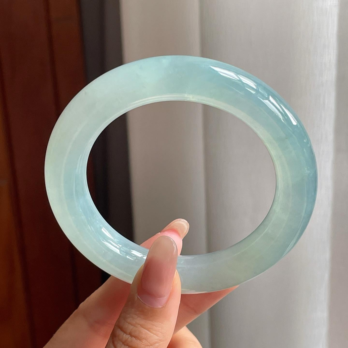 糯冰种晴底翡翠圆条手镯（57mm）（yc200133）