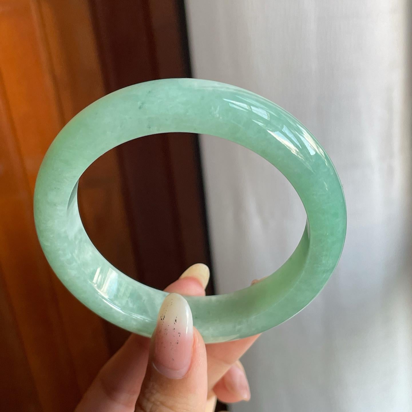 细糯种晴底翡翠平安镯（55.8mm）（yc220796）