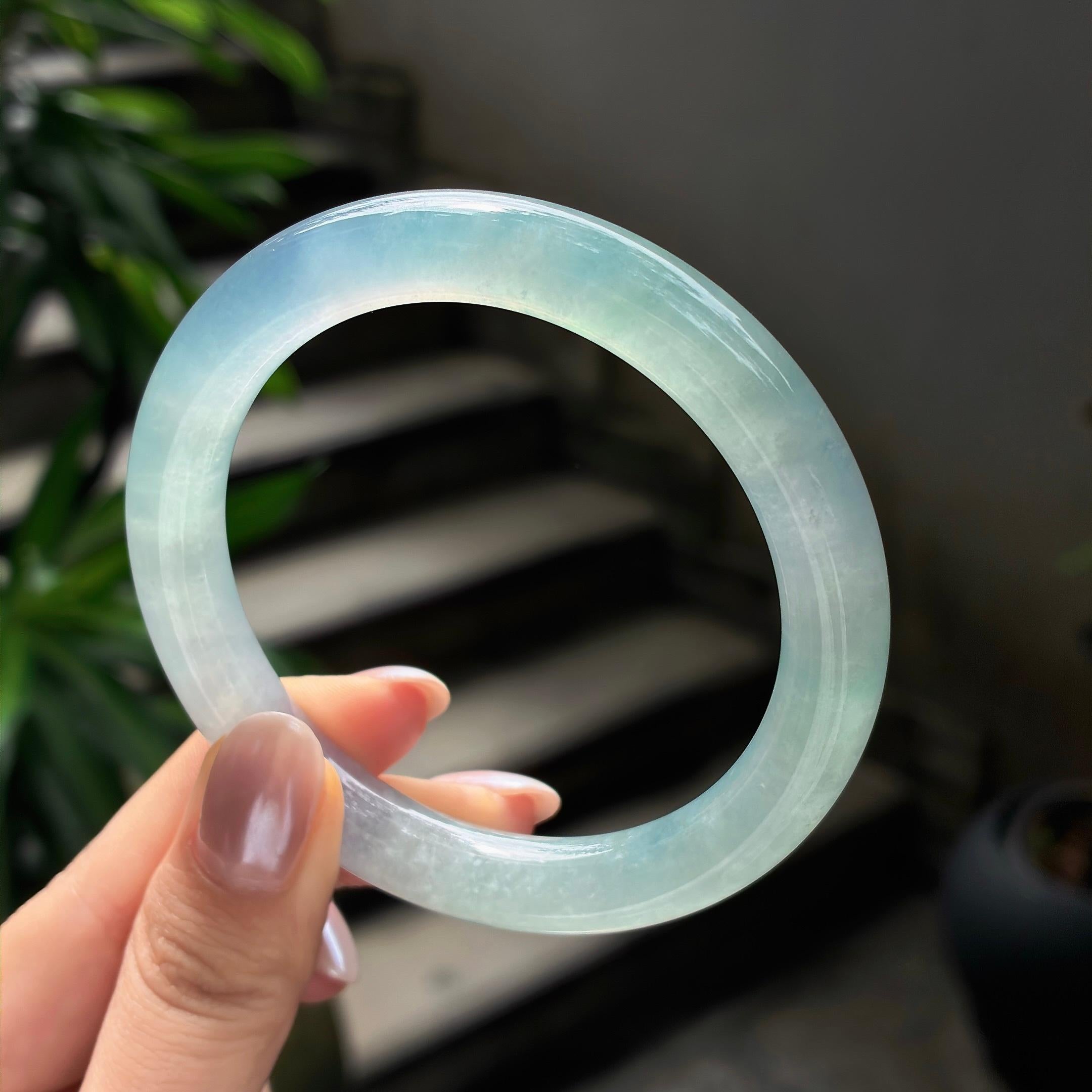 冰种带一抹紫特色圆条手镯 56圈 天然缅甸A货翡翠（yc522261）