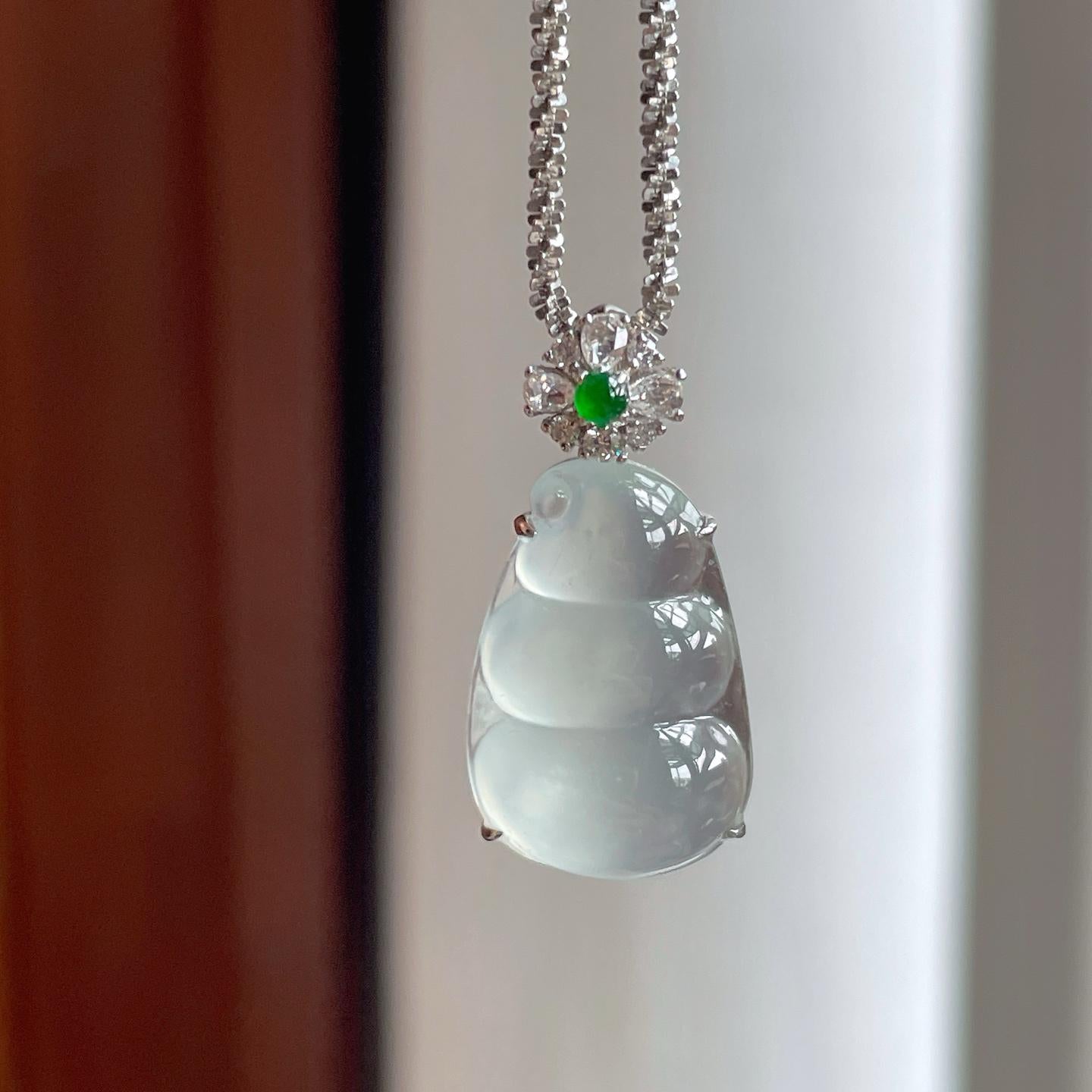 18k金钻镶冰玻种无色翡翠豆子（yc246207）